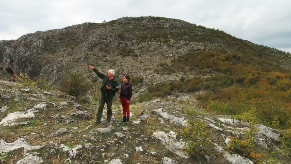 v.l. Vazha Cherkesishvilli, Cheif Park Ranger und Nno Seturidze, Touristenführerin Im Vashlovani Nationalpark