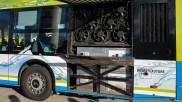 Ein Blick in den Motor eines Buses mit Brennstoffzelle