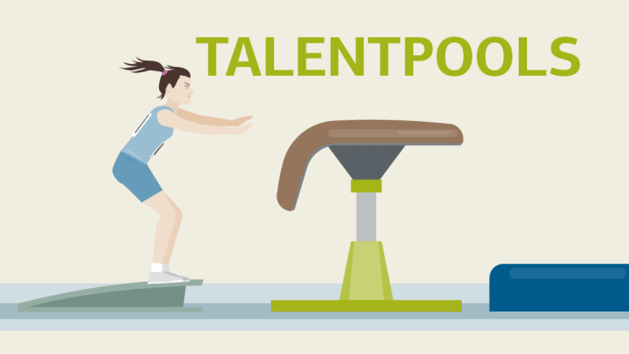 Illustration zum Thema Talentpools: Eine Frau springt über einen Sprungbock.