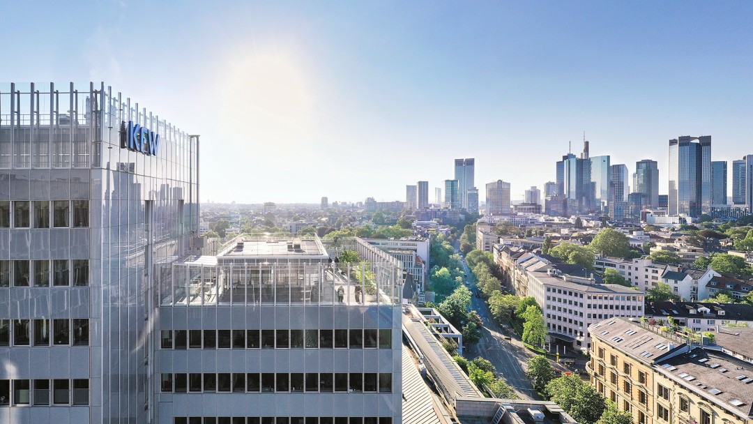 View of the KfW building, with the Frankfurt skyline in the background