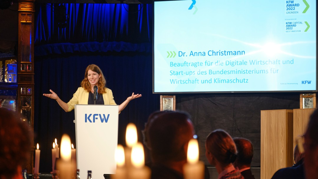 KfW Award Gründen und KfW Capital Award, Preisverleigung in der "Bar jeder Vernunft" in Berlin, Eröffnungsrede Dr. Anna Christmann