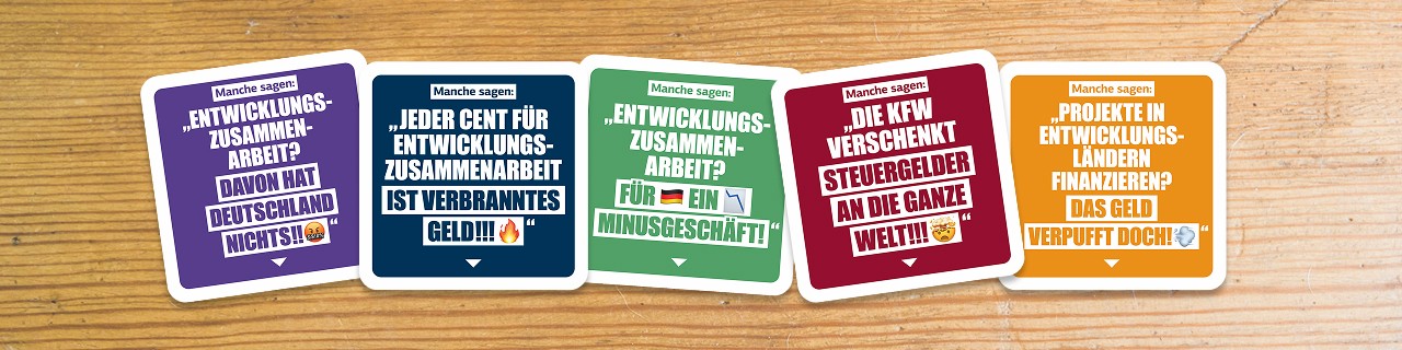 Übersicht von fünf bunten Bierdeckeln mit falschen Stammtischparolen über die Entwicklungszusammenarbeit