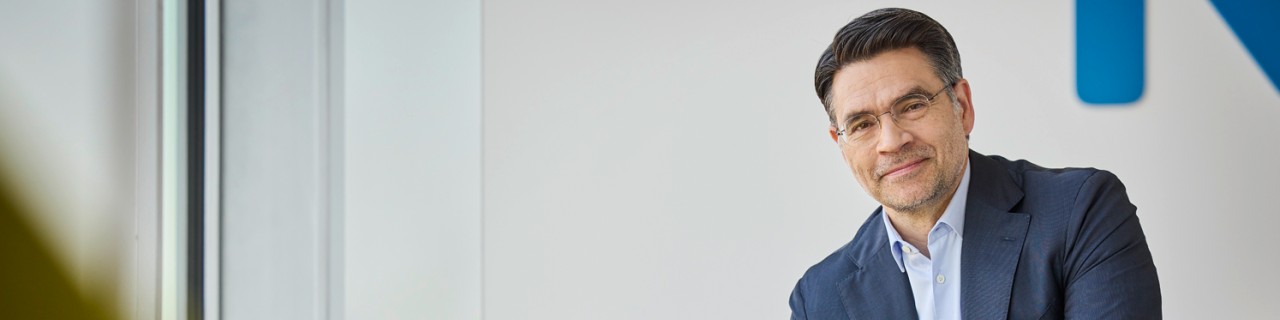 Dr Dirk Schumacher