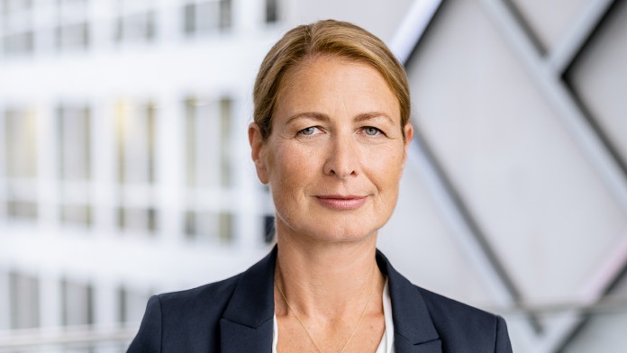 Portrait von Julia Kranenberg, Vorstands- und Arbeitsdirektorin von Fraport
