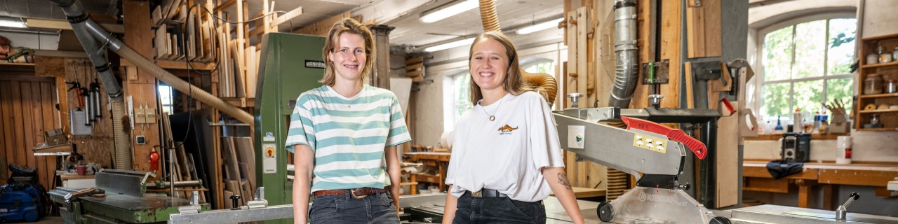 Britta Kersten und Ekaterina Klick in ihrer Werkstatt
