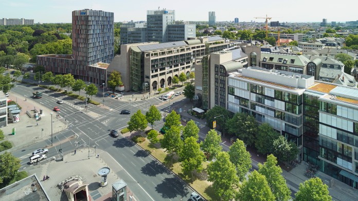 KfW headquarter Frankfurt, Südarkade