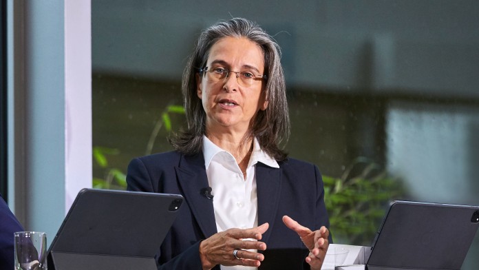 Vorstandsmitglied Katharina Herrmann während der Jahresauftakt Pressekonferenz 2024 der KfW