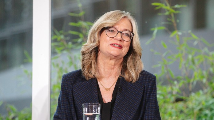 Christiane Laibach, Vorstandsmitglied der KfW, während der Jahresauftakt-Pressekonferenz 2025 in Frankfurt