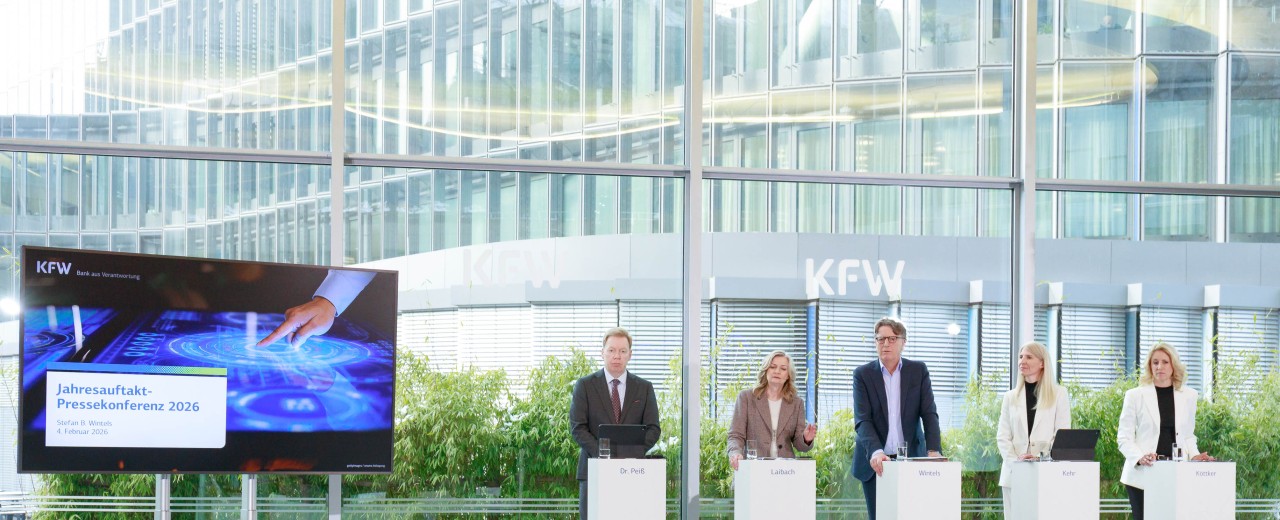 Start-of-year press conference