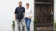 Die Bauherren und Architekten Tina und Daniel Seiberts