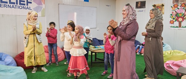 Dancing school Jordan refugee camp