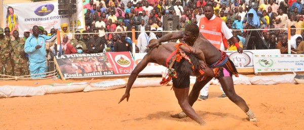 Famous athletes in Niger campaign for family planning and HIV prevention