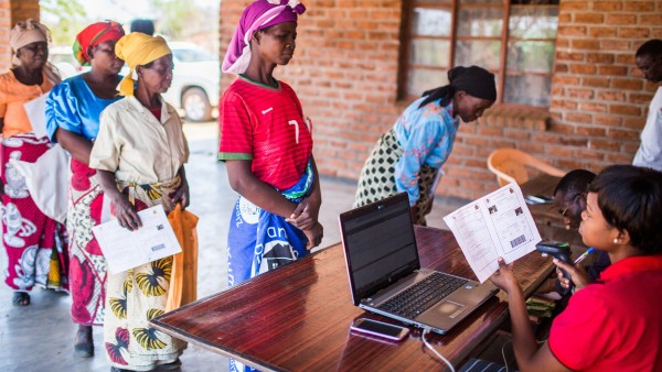 Geburtsrisiken mindern in Malawi