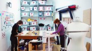 Blick in ein Werkstattzimmer. Stitch by Stitch Werkstatt (3 Etagen mit 250 qm) in Frankfurt Bornheim 