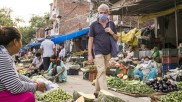 Christoph Kessler on a street market in Delhi