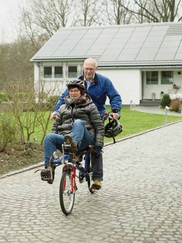 Thomas Koch and his wife on their bicycle