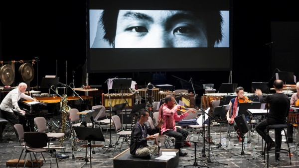 Ensemble Modern auf der Bühne