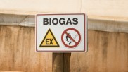 Biogas-Warnschild in Kenia