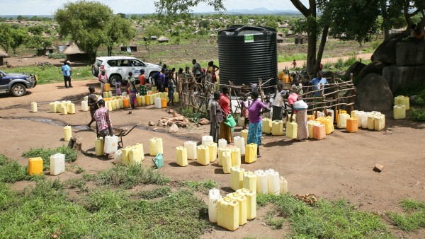 Wasserausgabe Uganda