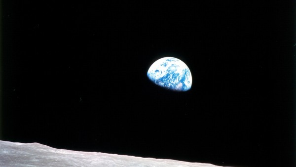 Earthrise picture