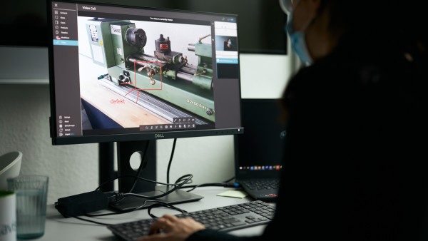 Demonstration des Remote Supports für Maschinen von oculavis