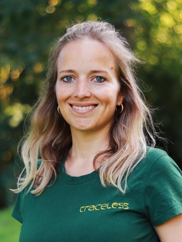 Portrait von Anne Lamp, Gründerin von traceless materials GmbH