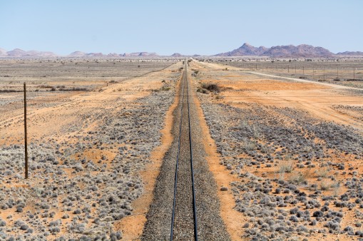 Eisenbahnlinie durch die Weite Äthiopiens