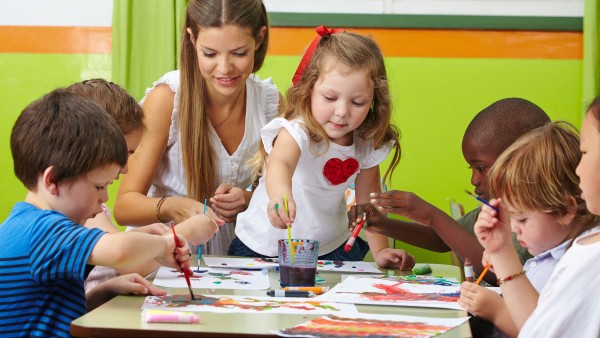 Kinder im Kindergarten