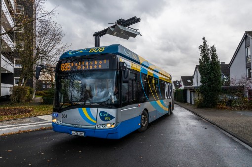 BatterieOberleitungsBus (BOB)