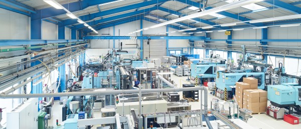 Produktionshalle der Fröhlich Plastics Group in Sollstedt