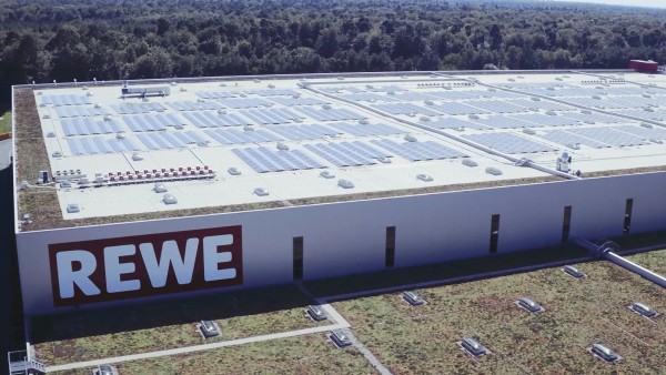 Außenansicht des Rewe-Logistikzentrums