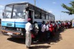 Bus-Shuttle für die Mitarbeiter von Selecta Kenya