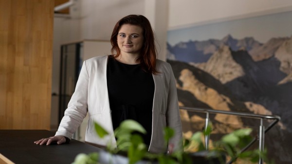 Portrait von Teresa Schuster, Bergzeit Verwaltung & Logistik